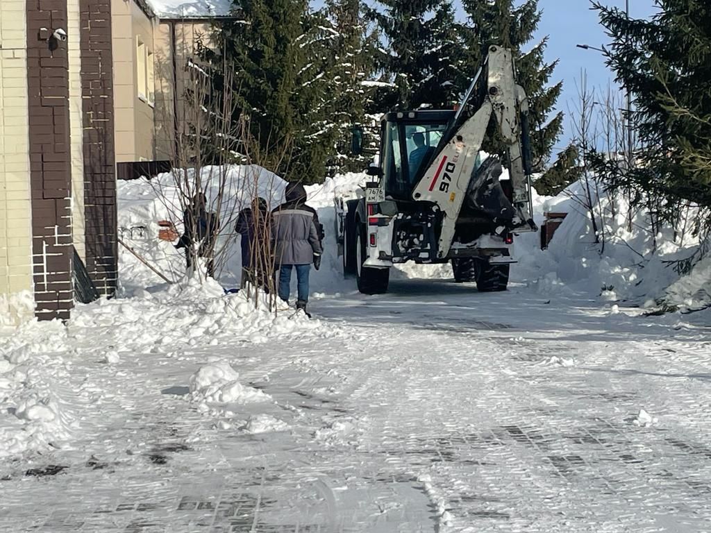 Территория Нурлатского дома-интерната содержится в идеальном порядке