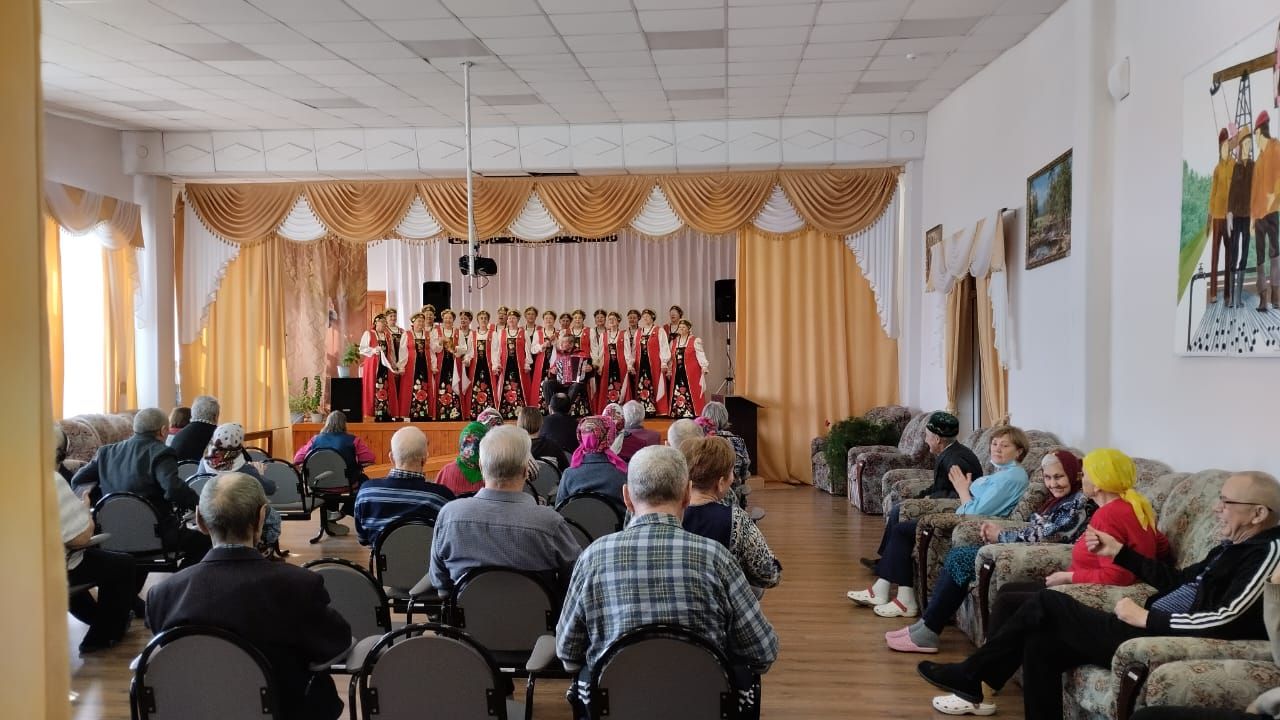 В Доме-интернате для престарелых и инвалидов города Нурлат прошел  праздничный концерт | 23.02.2024 | Нурлат - БезФормата