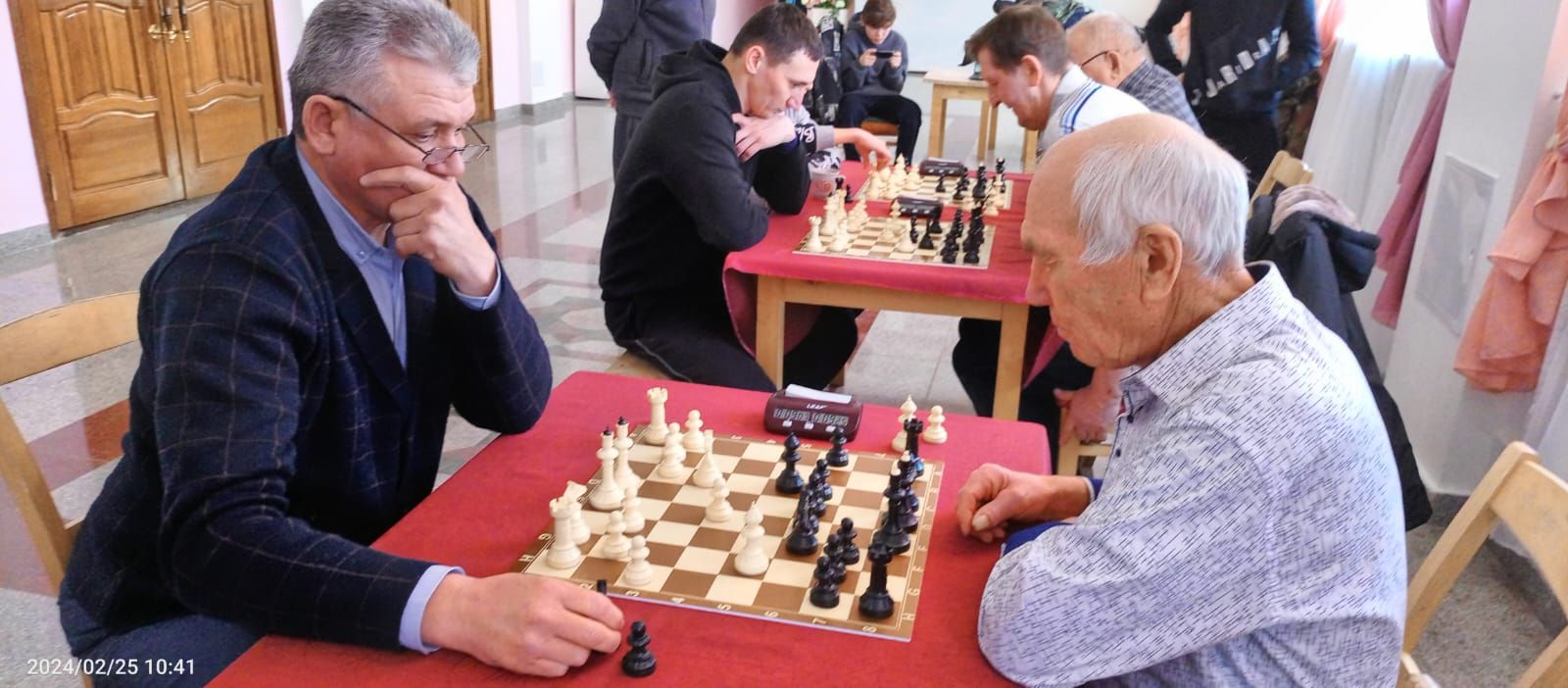 С равным счетом завершились игры сборных команд шахматистов из Нурлата и Аксубаева