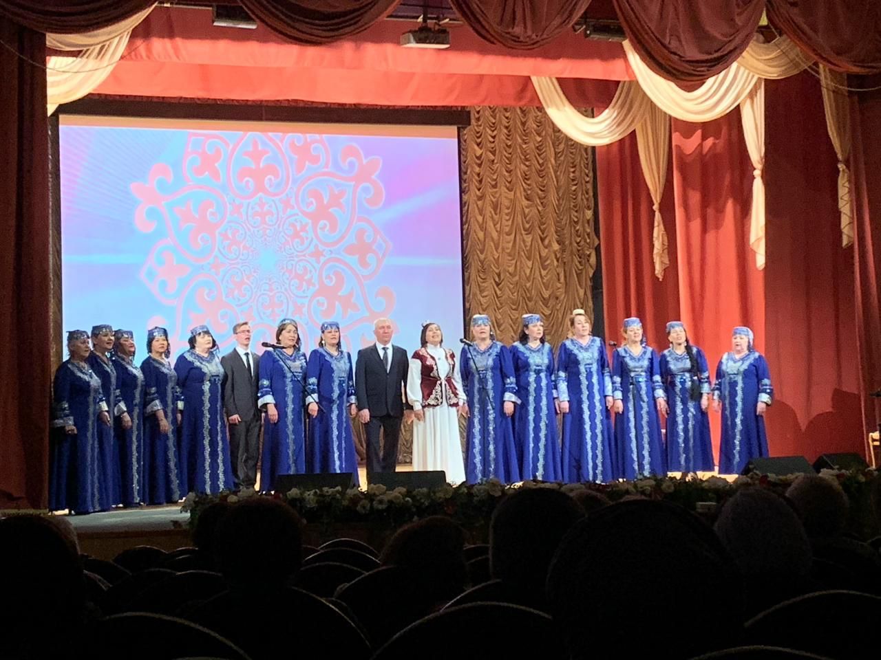 В Нурлате состоялся юбилейный концерт ансамбля «Сердәш»