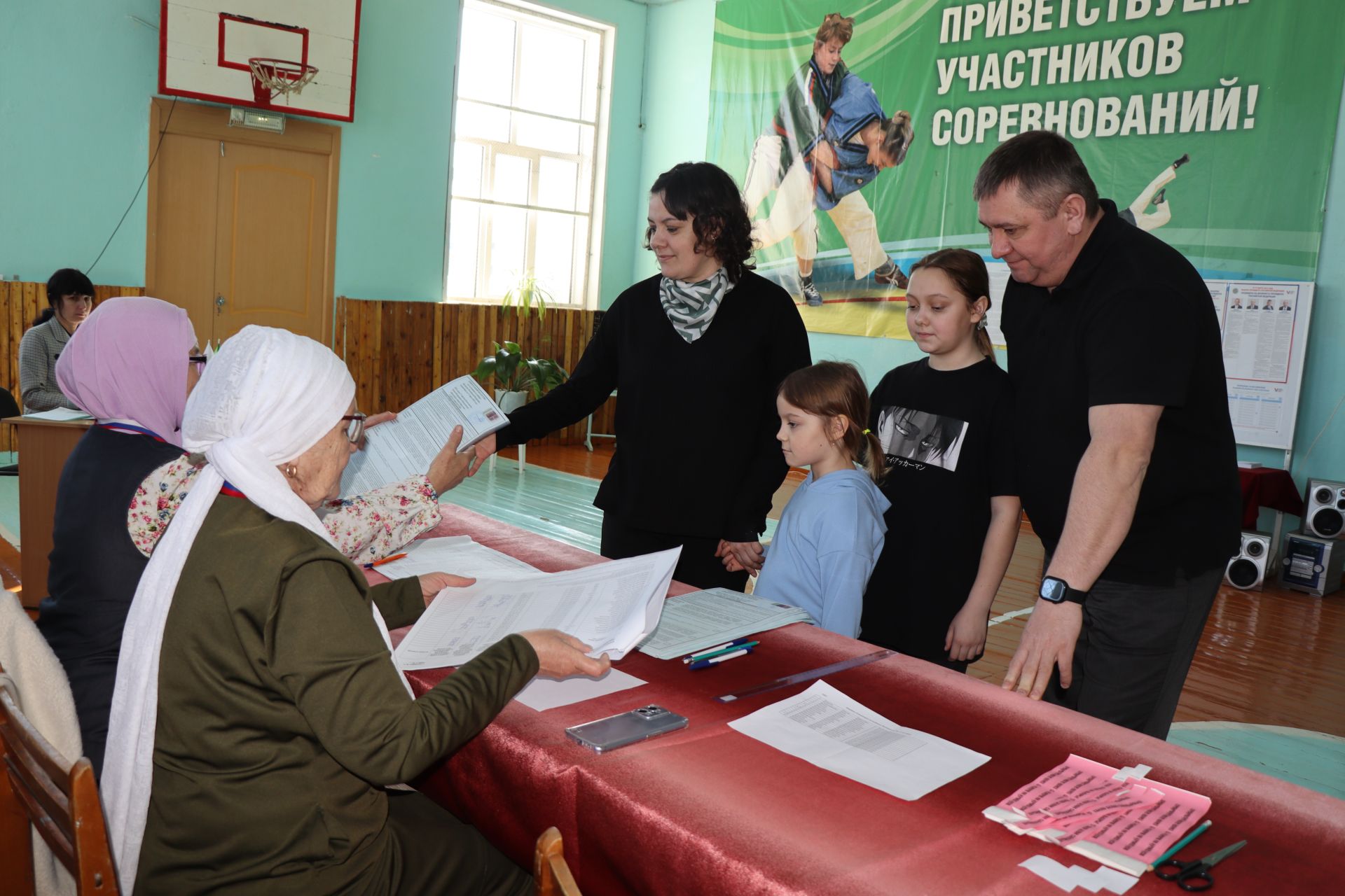 Семья Ситдиковых из села Чулпаново участвует в фотоконкурсе «Всей семьей на выборы!»