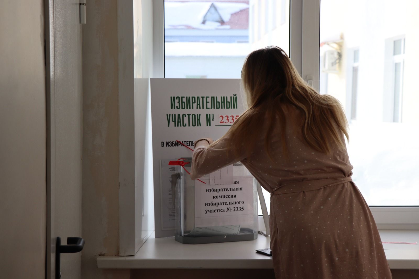 В Нурлате на закрытом избирательном участке первыми голосуют будущие мамы