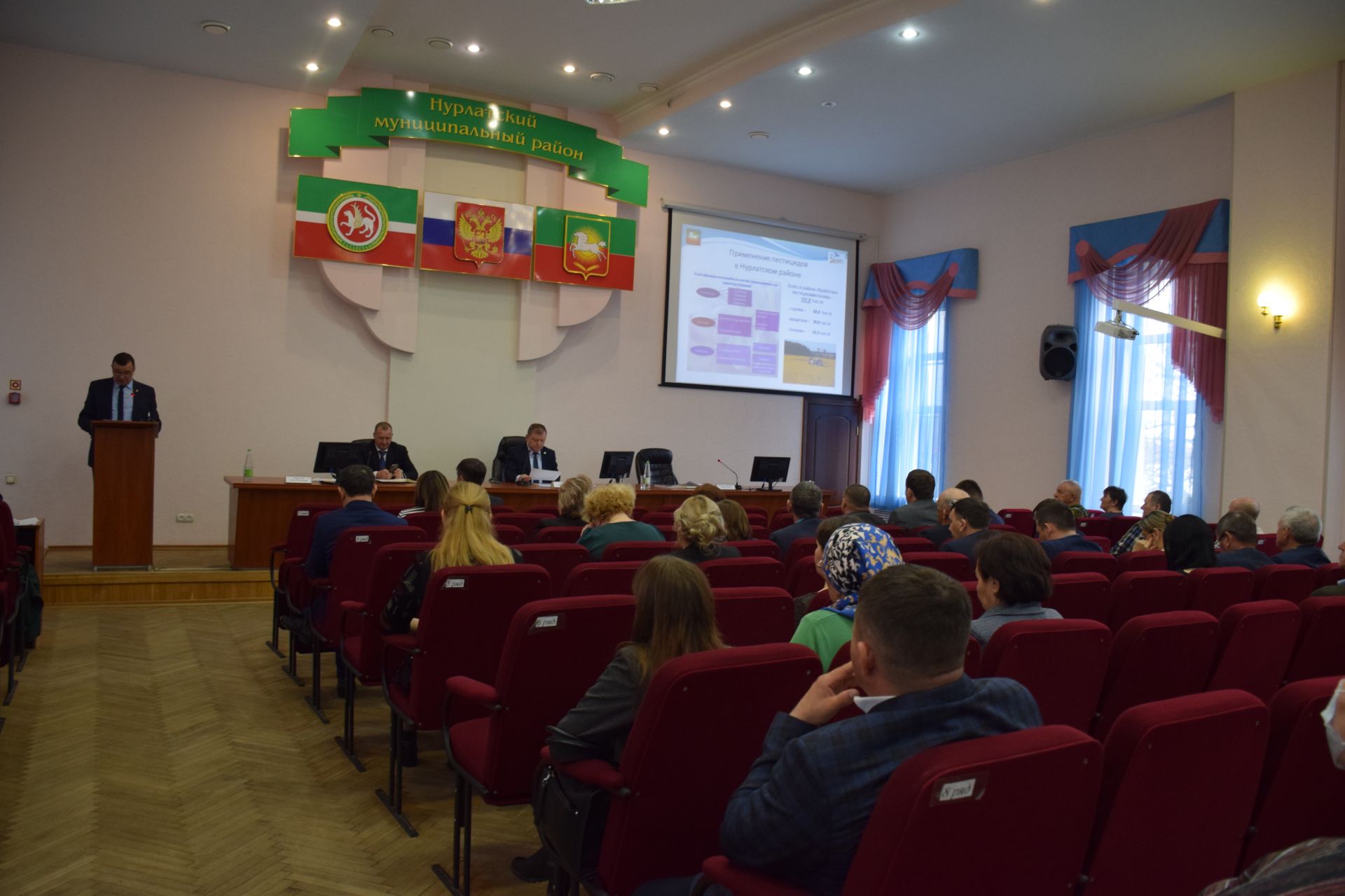 Нурлатские пчеловоды обсудили проблемные вопросы на совещании