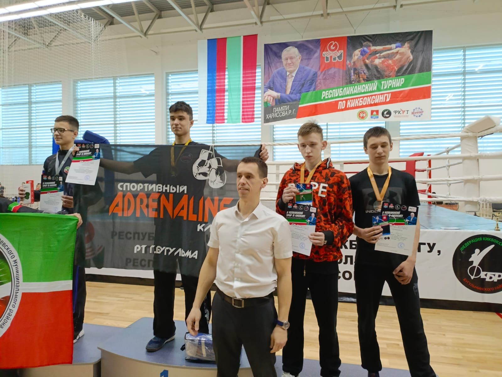 Юные кикбоксеры Нурлата завоевали очередные медали в республиканском турнире