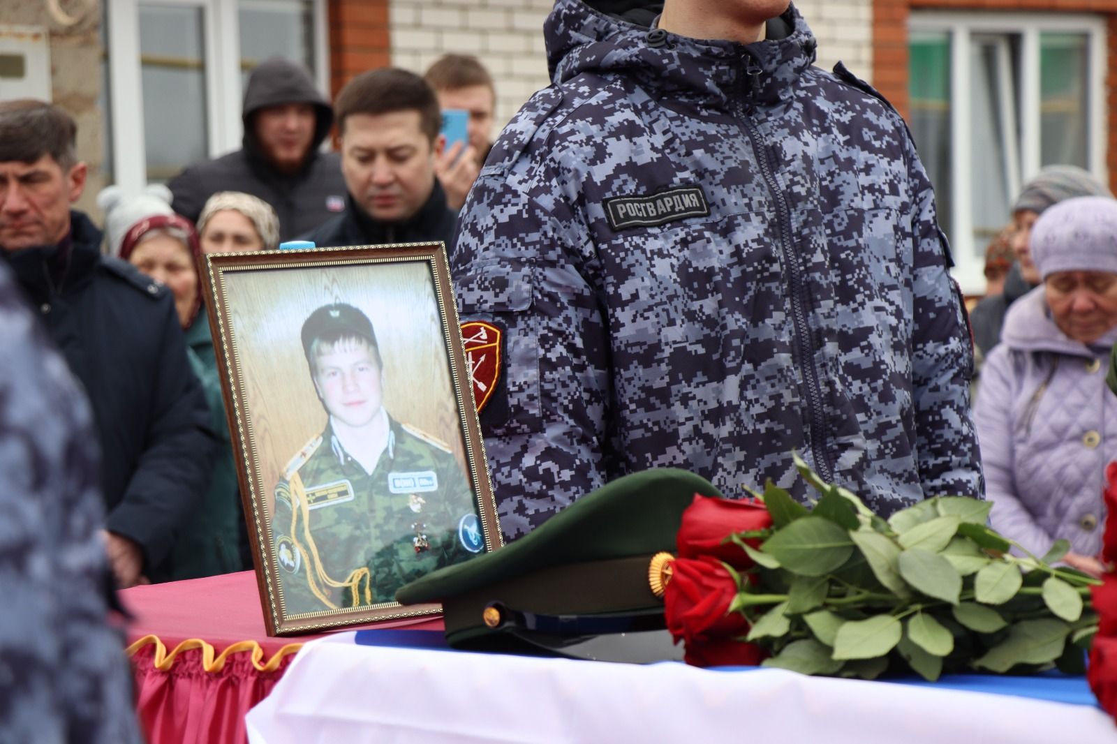 В Нурлатском районе простились с участником СВО Федоровым Александром