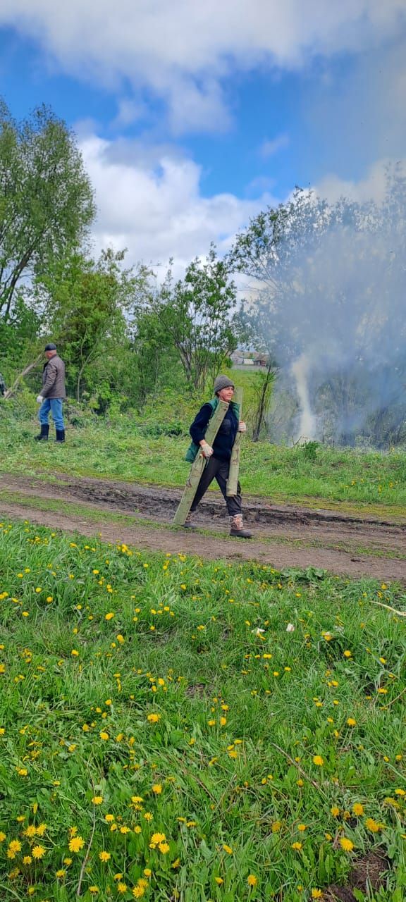 Берег озера в деревне Курнали Амзя Нурлатского района преобразился за один день