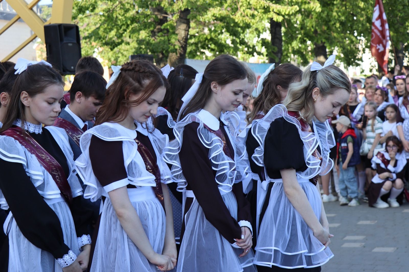 В Нурлате выпускники соревновались в битве флешмобов (фоторепортаж)