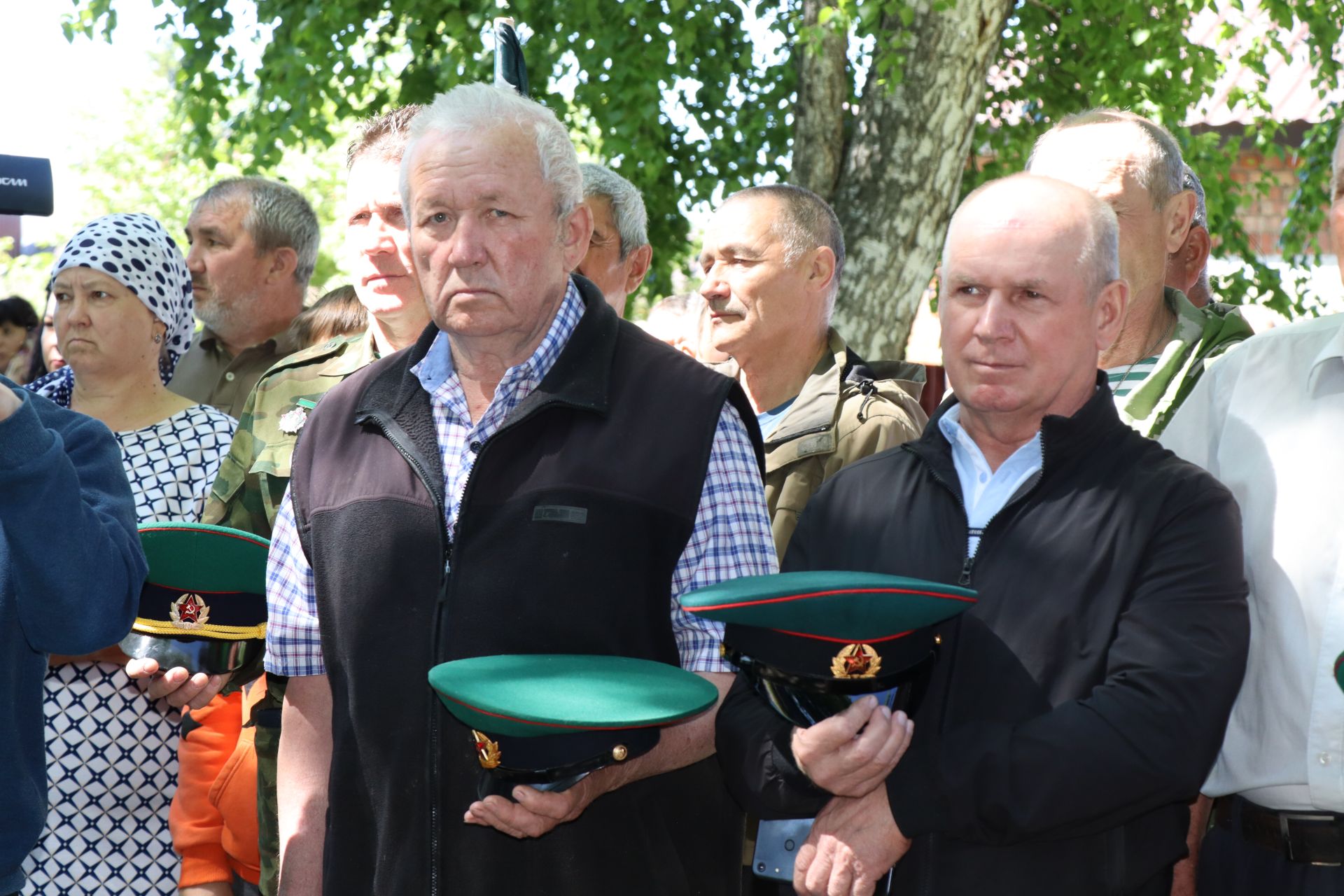 Нурлатцы, в разные годы охранявшие рубежи Родины, отмечают День пограничника (фоторепортаж)