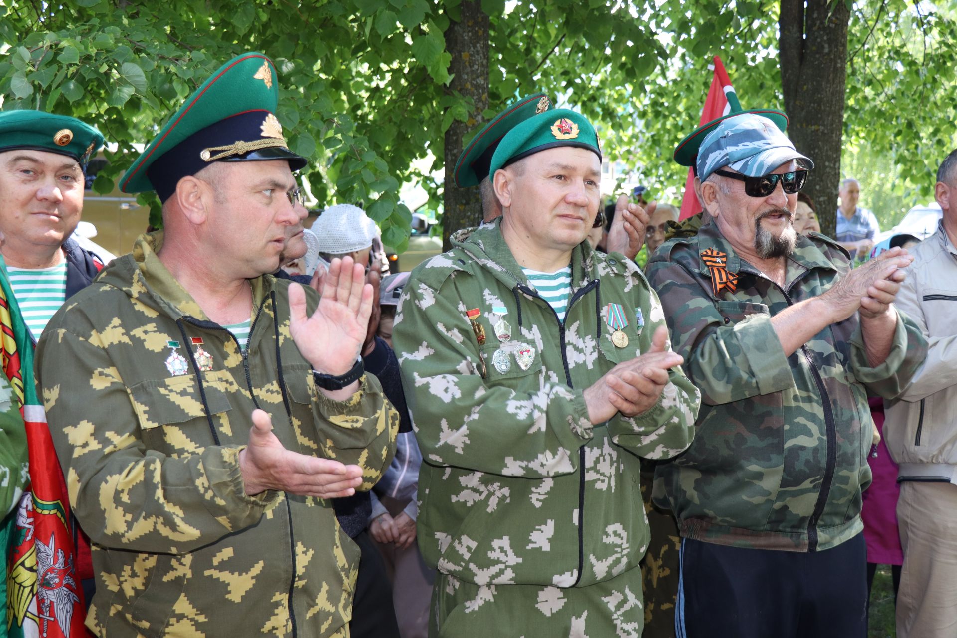 Нурлатцы, в разные годы охранявшие рубежи Родины, отмечают День пограничника (фоторепортаж)