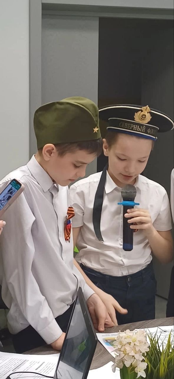 В Нурлатском КДЦ «Грани» для школьников прошли патриотические интерактивные беседы