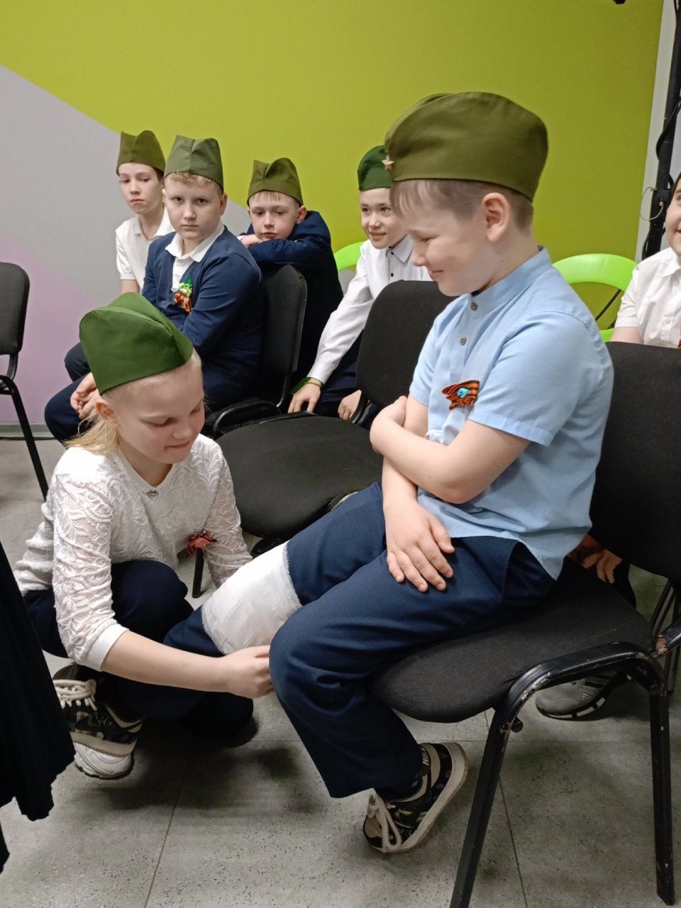 В Нурлатском КДЦ «Грани» для школьников прошли патриотические интерактивные беседы