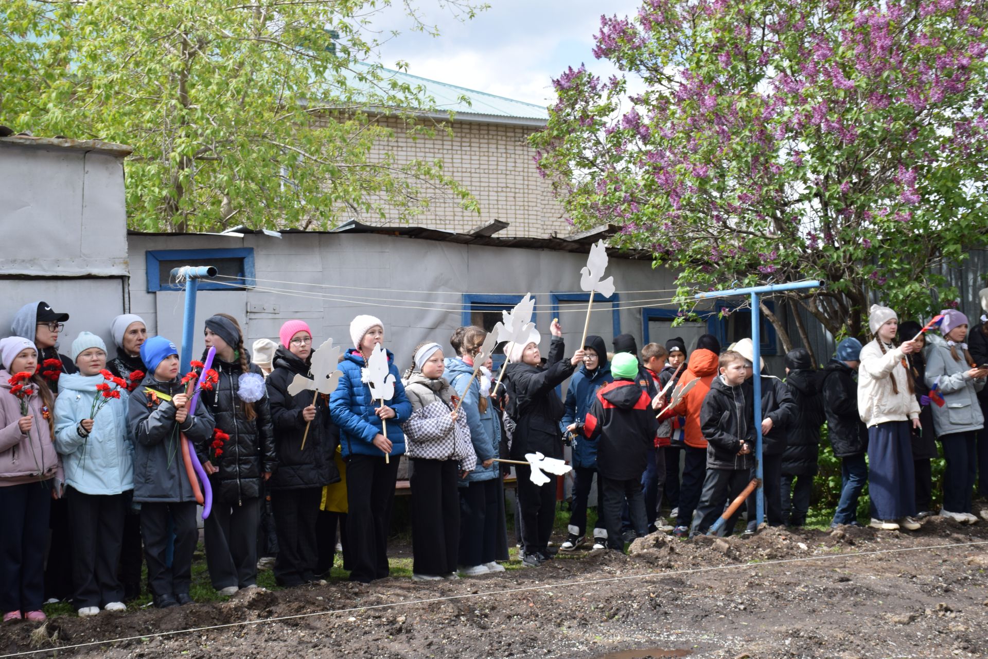 В Нурлате юнармейцы маршем прошли под окнами участника Великой Отечественной войны