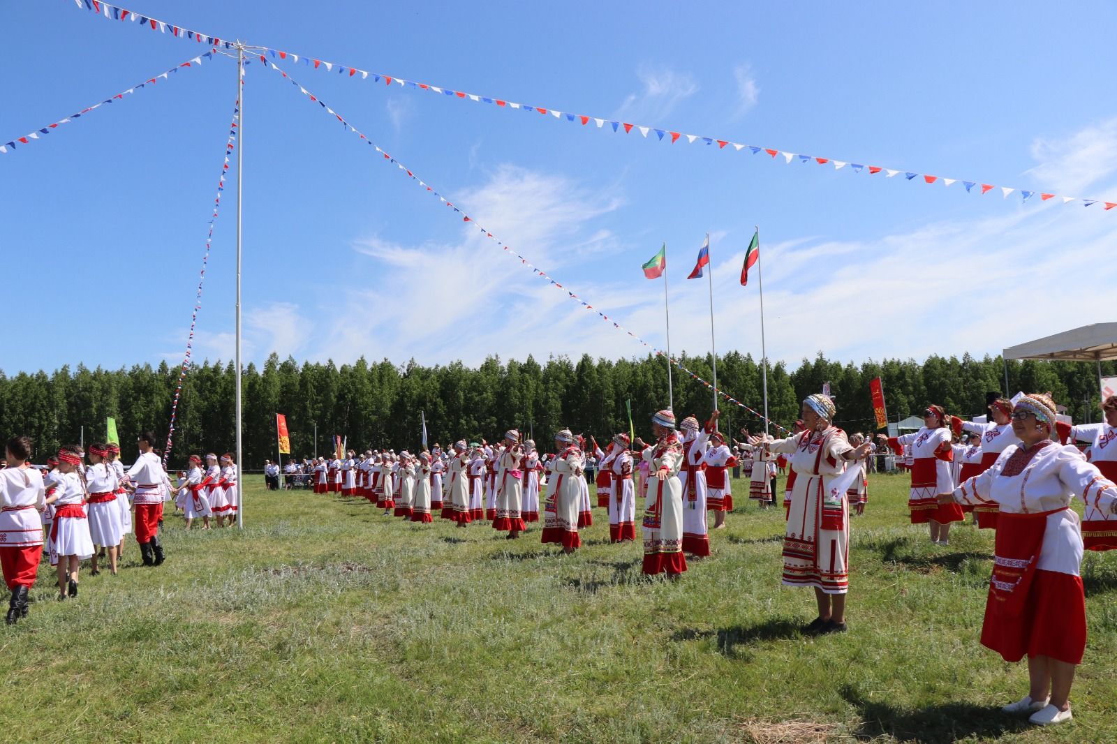 Уяв в Нурлате прошел широко и красочно (фоторепортаж)