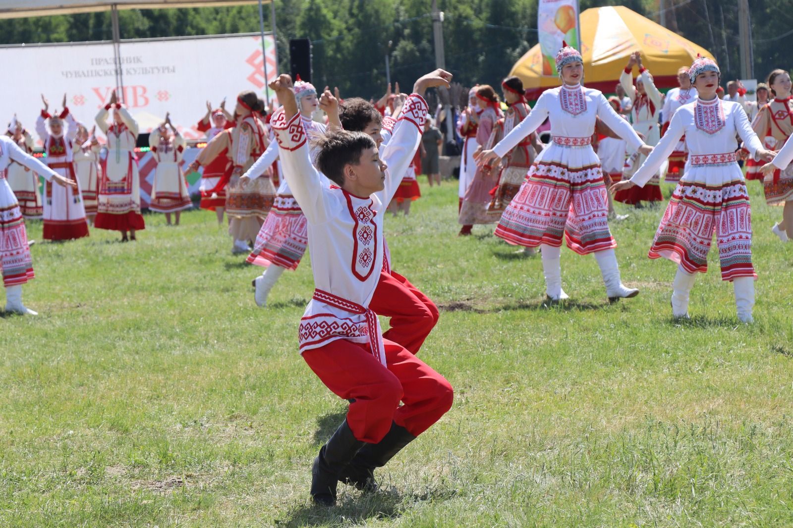 Уяв в Нурлате прошел широко и красочно (фоторепортаж)