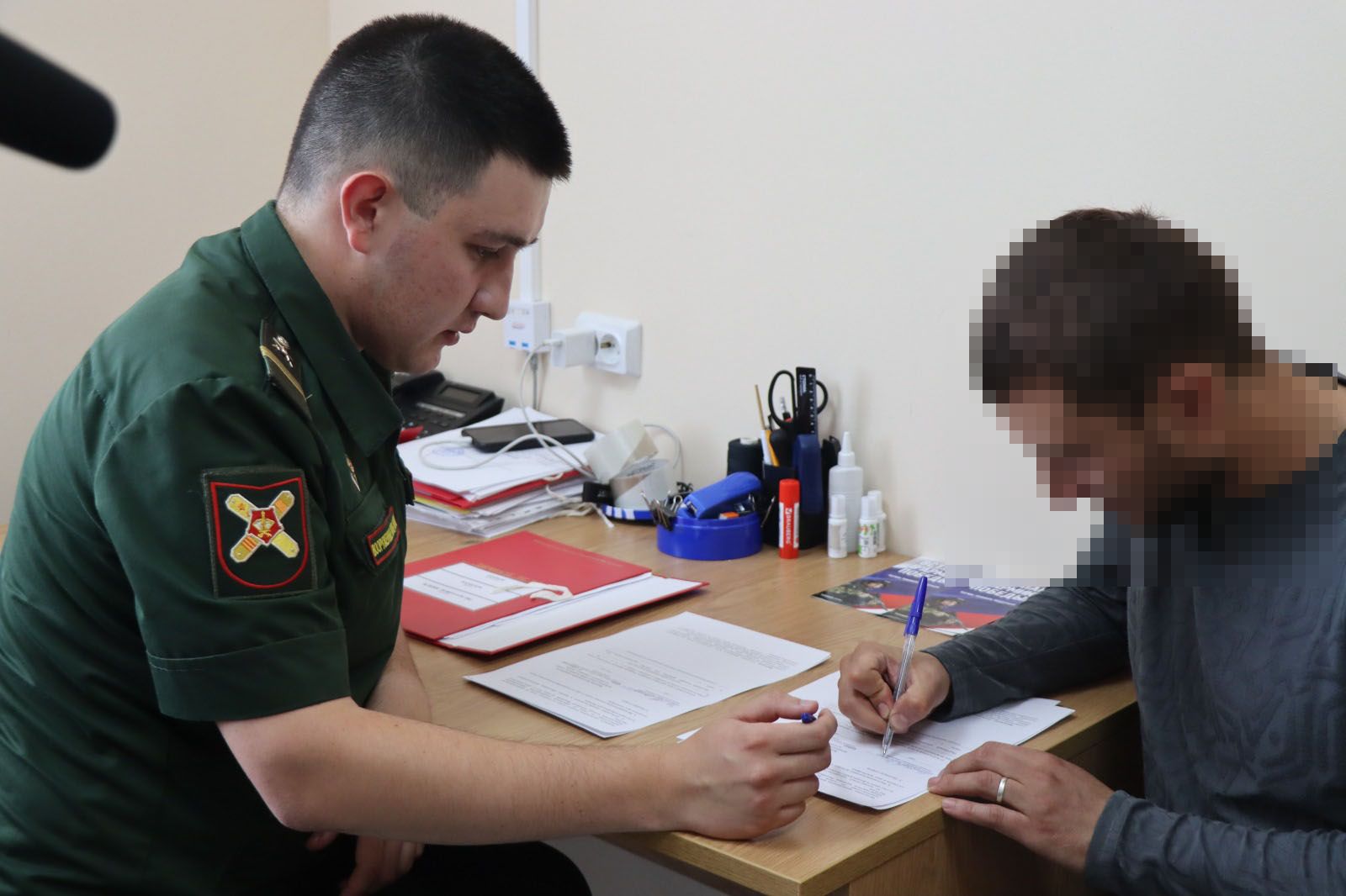 Трое парней из Ульяновска подписали контракт с Нурлатским военкоматом
