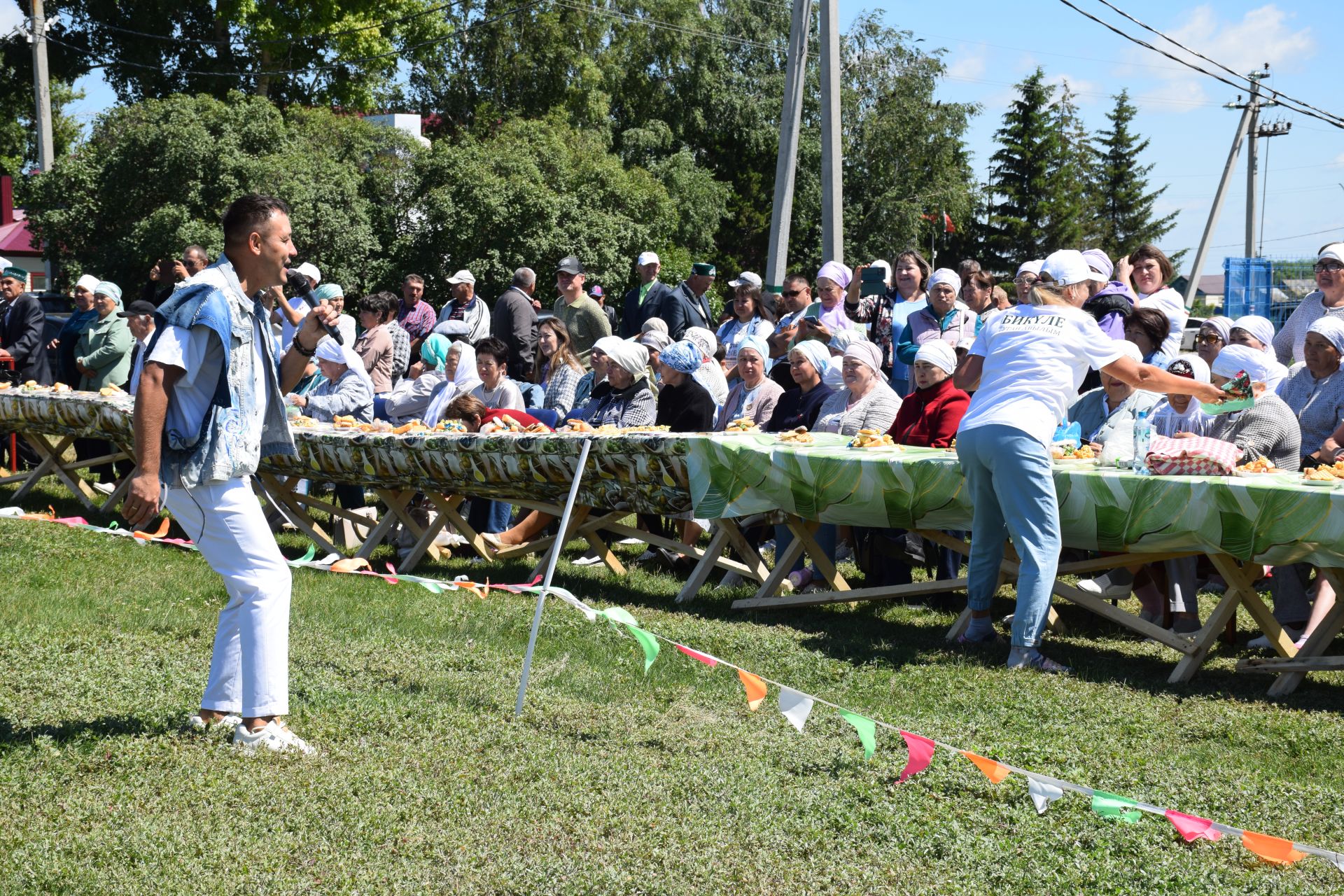 В День села в Степном Озере гостей угощали бабушкиными блинами из печи (ФОТОРЕПОРТАЖ)