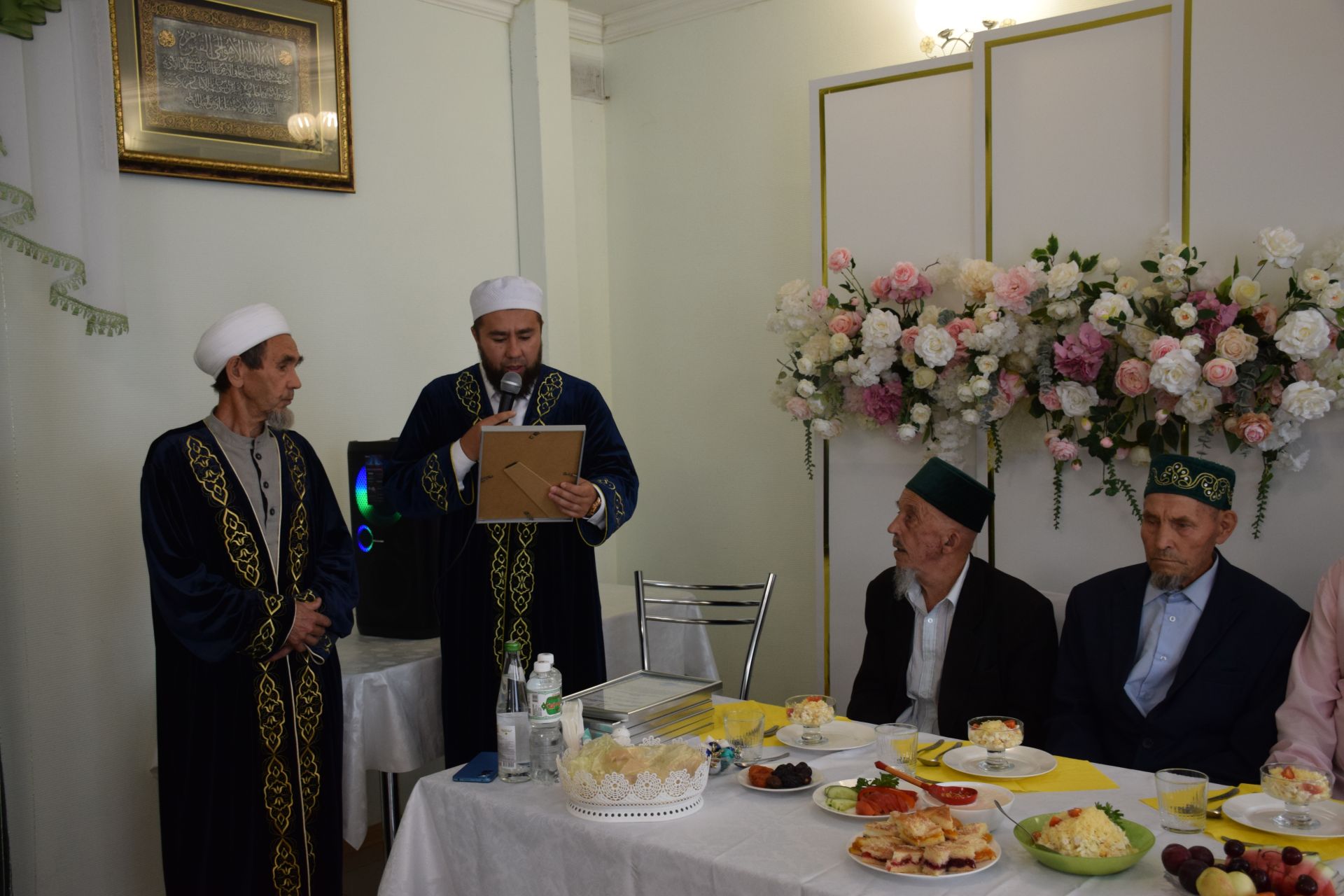 В Нурлате состоялась встреча с паломниками, вернувшимися с хаджа (фоторепортаж)