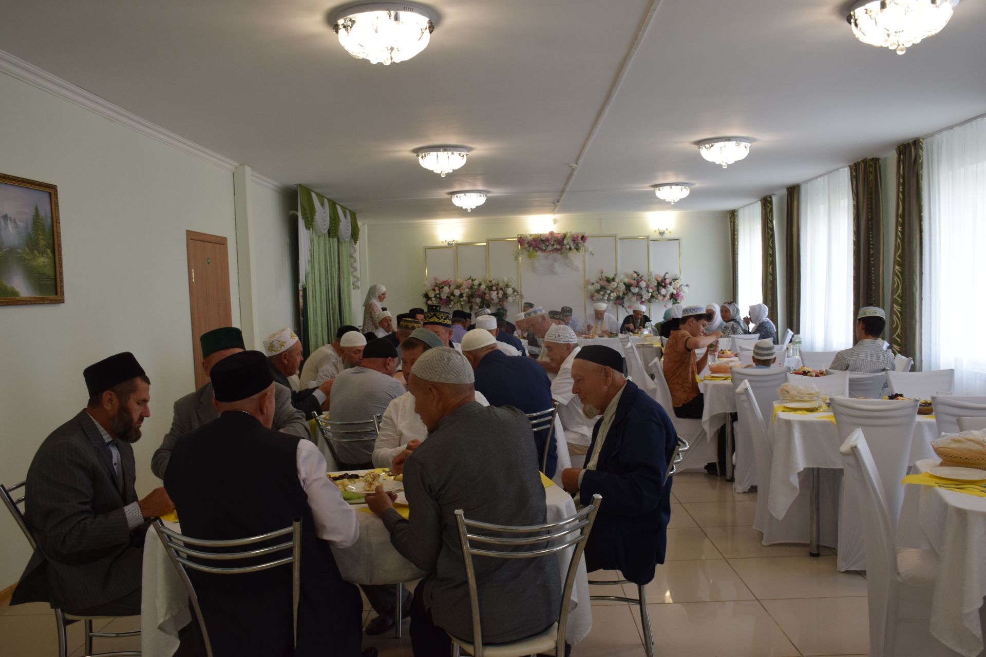 В Нурлате состоялась встреча с паломниками, вернувшимися с хаджа (фоторепортаж)