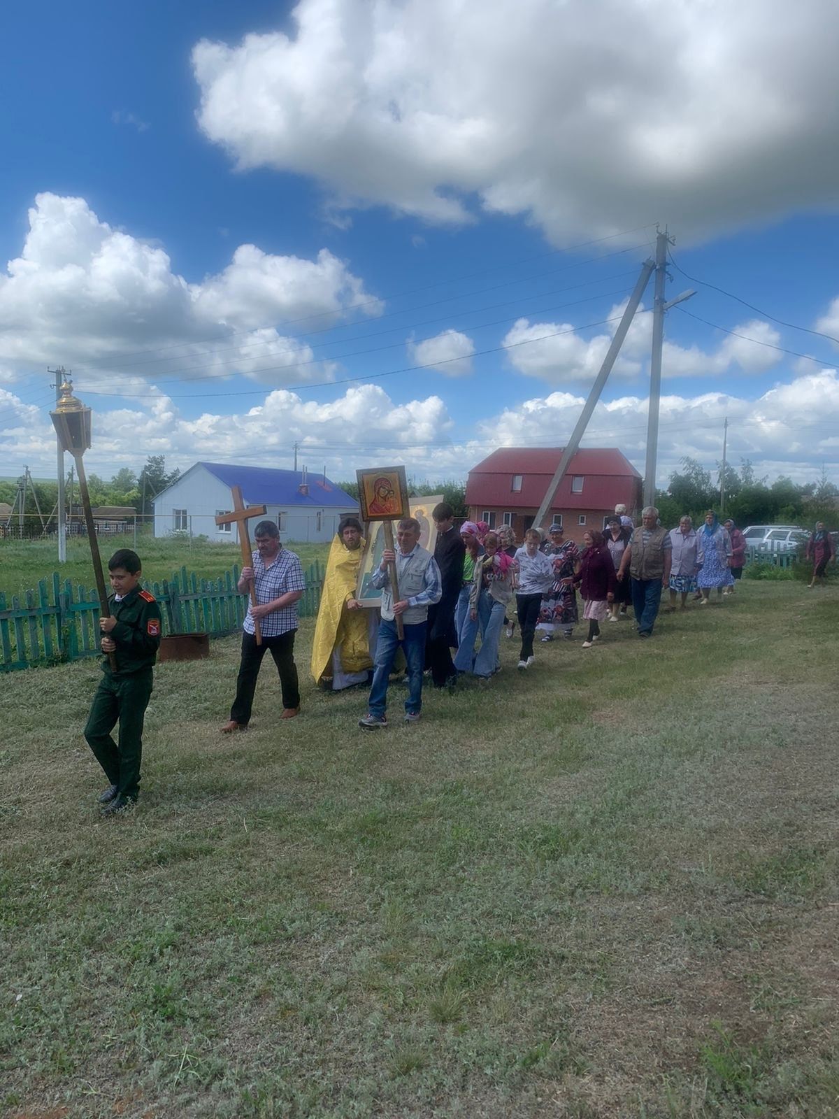 Православные отмечают День Петра и Павла (Петров день)