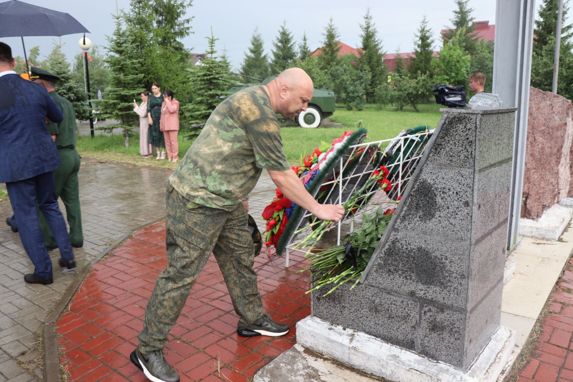 В Нурлате в День ветеранов боевых действий возложили цветы