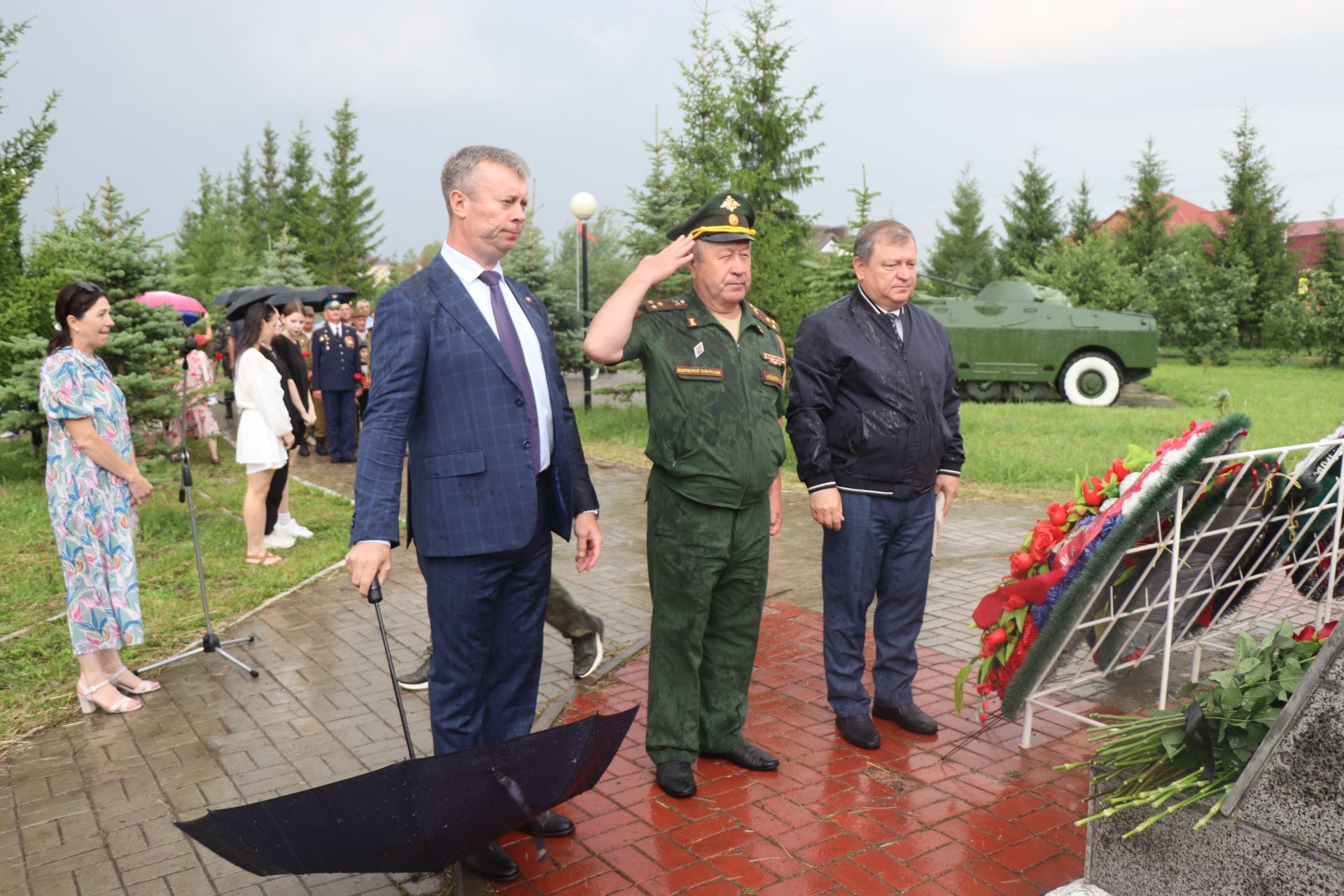 В Нурлате в День ветеранов боевых действий возложили цветы