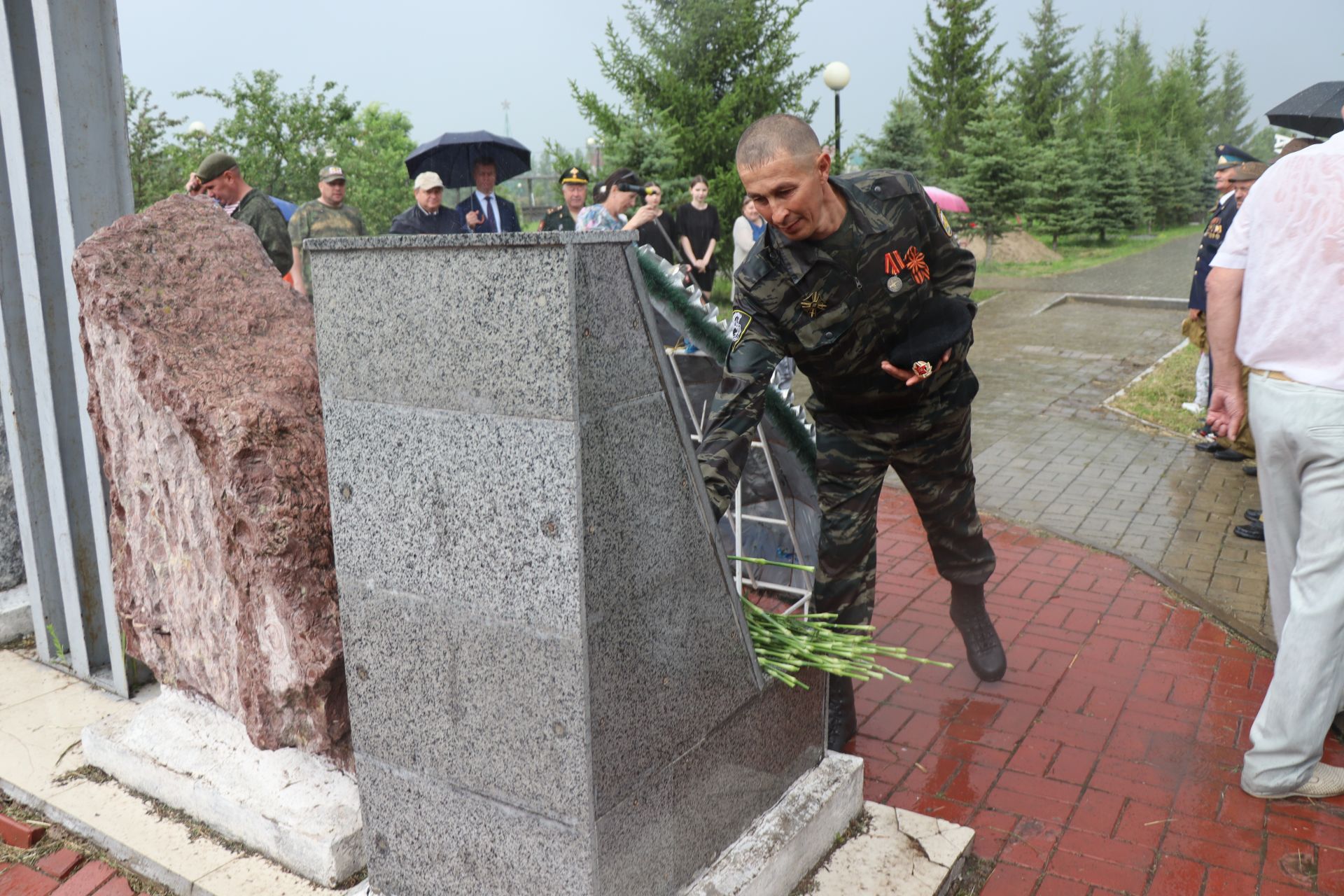 В Нурлате в День ветеранов боевых действий возложили цветы