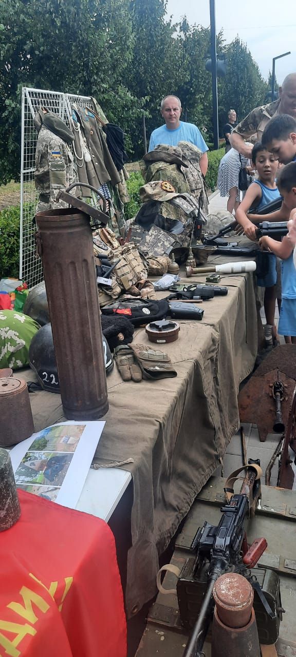 Члены поискового отряда «Легенда» стали гостями праздника в городе Тосно Ленинградской области