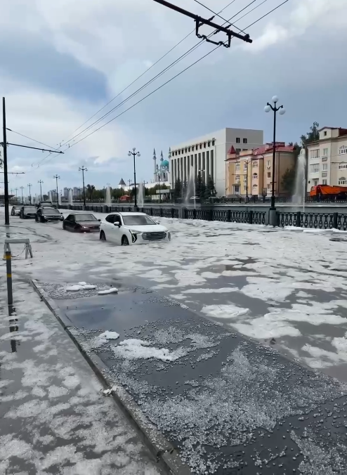 В Казани прошел сильный град