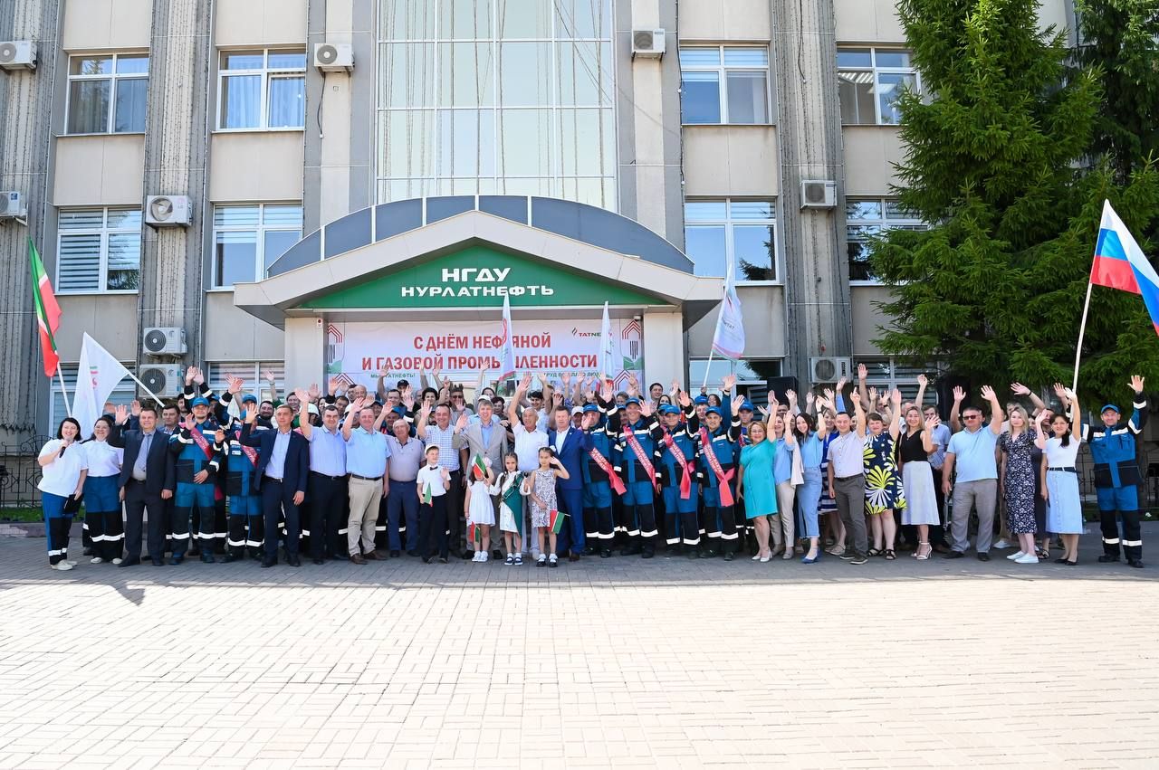 В НГДУ «Нурлатнефть» состоялось торжественное мероприятие, посвящённое дню образования управления