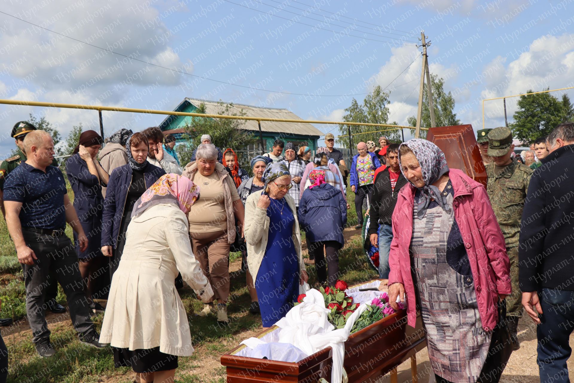 В Нурлатском районе простились с участником СВО