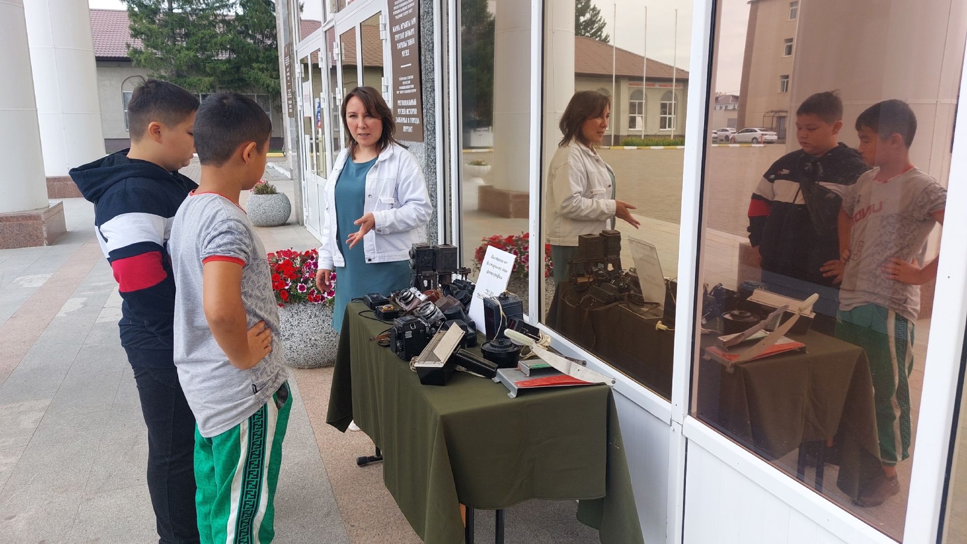 Музей истории Закамья и города Нурлат организовали выставку «Чудо фотографии» ко Всемирному дню фотографии