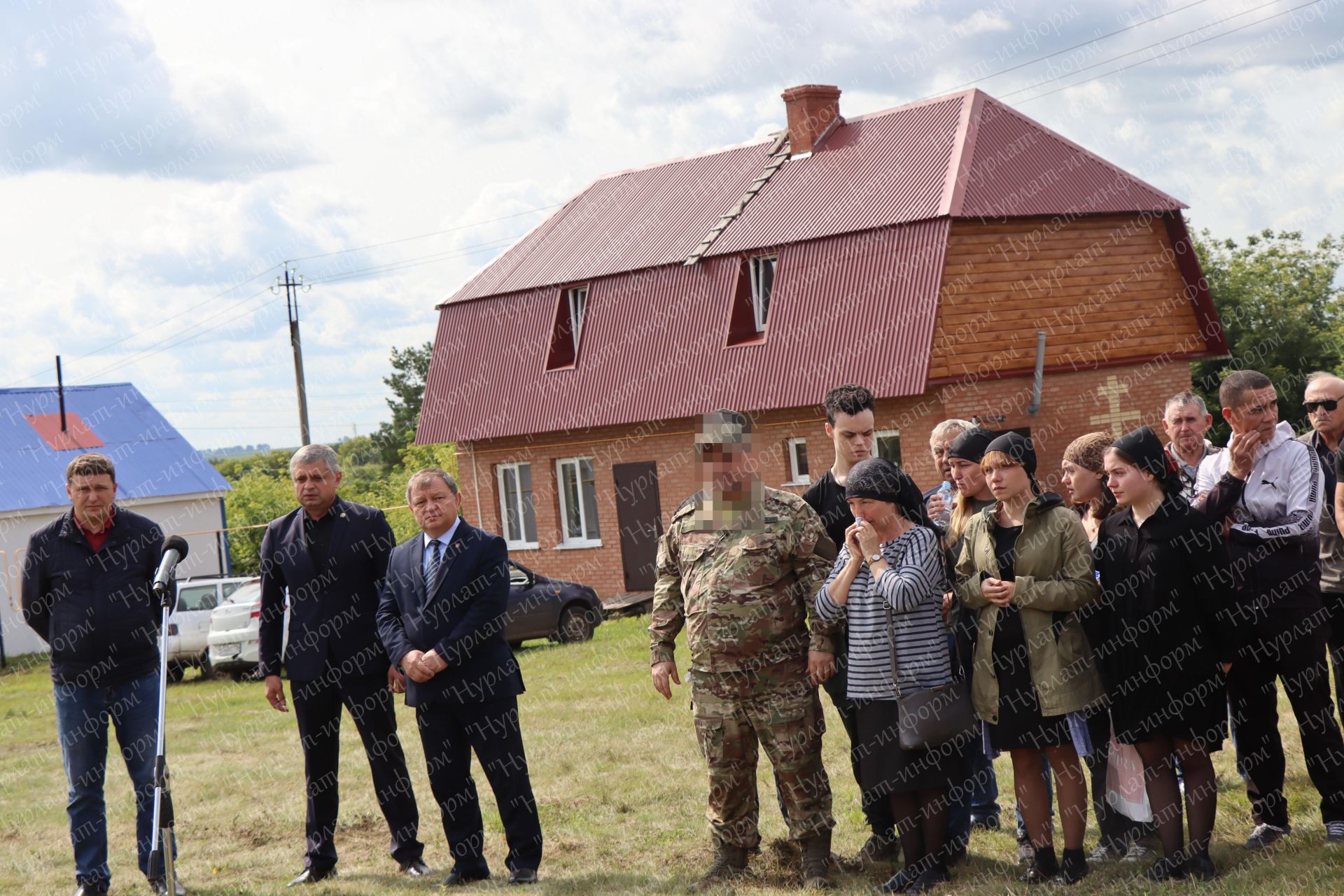 В Нурлатском районе простились с участником СВО