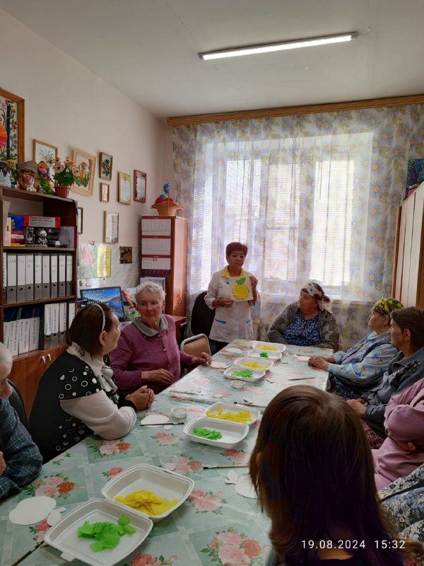 Жители Нурлатского дома-интерната встретили Яблочный Спас