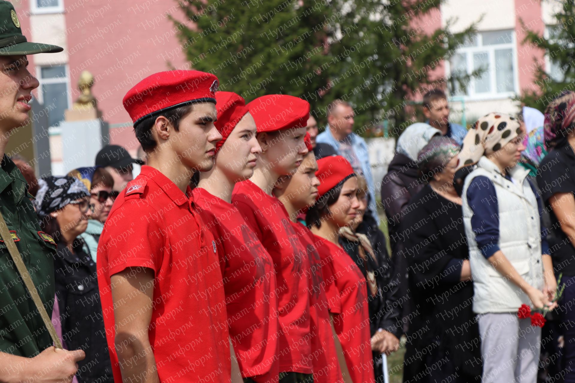 В Нурлатском районе простились с участником СВО