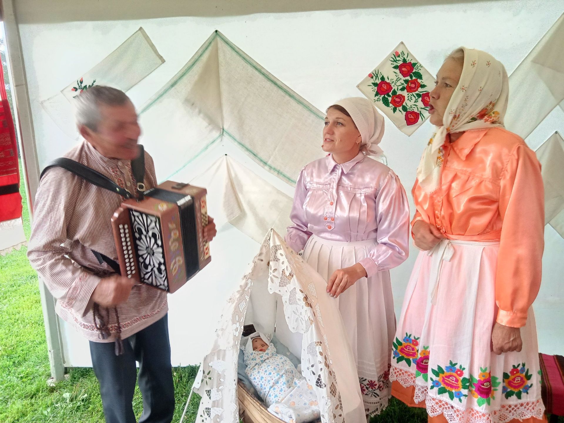 Нурлатцы показали обряд имянаречения в проекте мэрии Казани