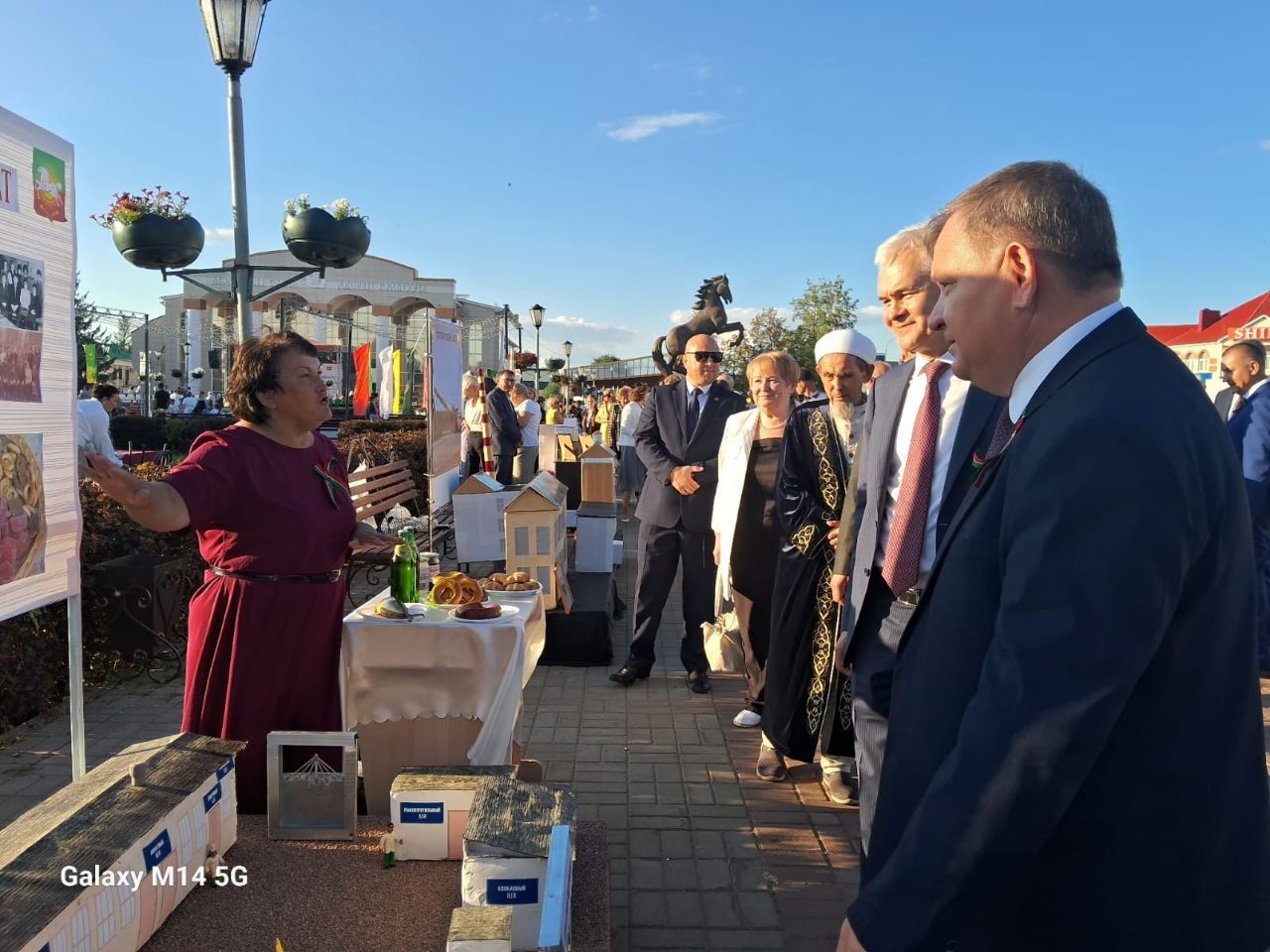 В день города на центральной площади Нурлата городская гимназия представила макет современной площади города