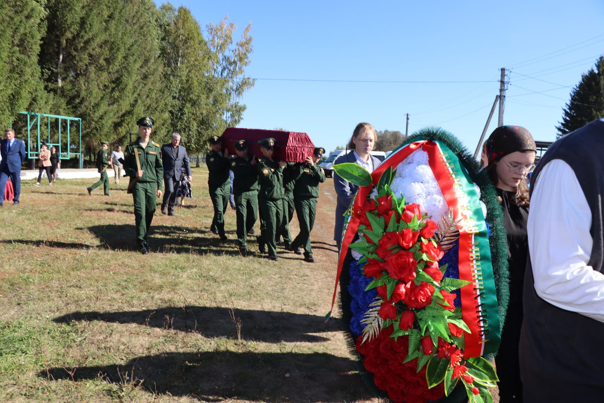 В селе Тюрнясево Нурлатского района проводили в последний путь Енилина Александра Владимировича