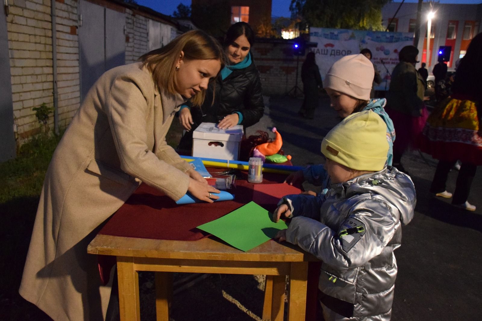 В Нурлате открылся еще один двор, благоустроенный в рамках республиканской  программы