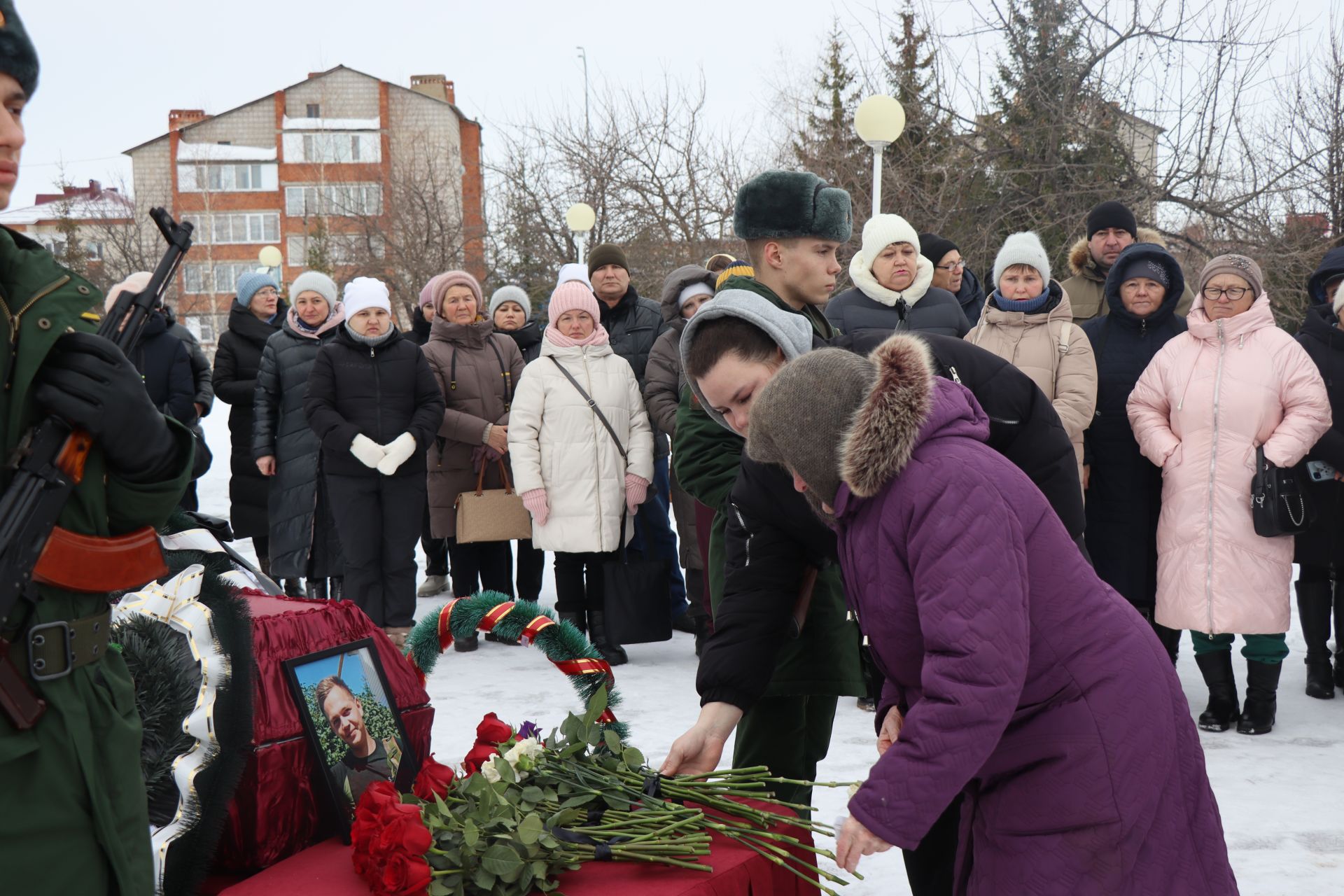 В Нурлате простились с участником СВО Журавлевым Эдуардом