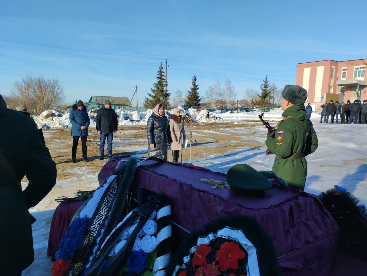 В селе Старые Челны в последний путь проводили бойца специальной военной операции