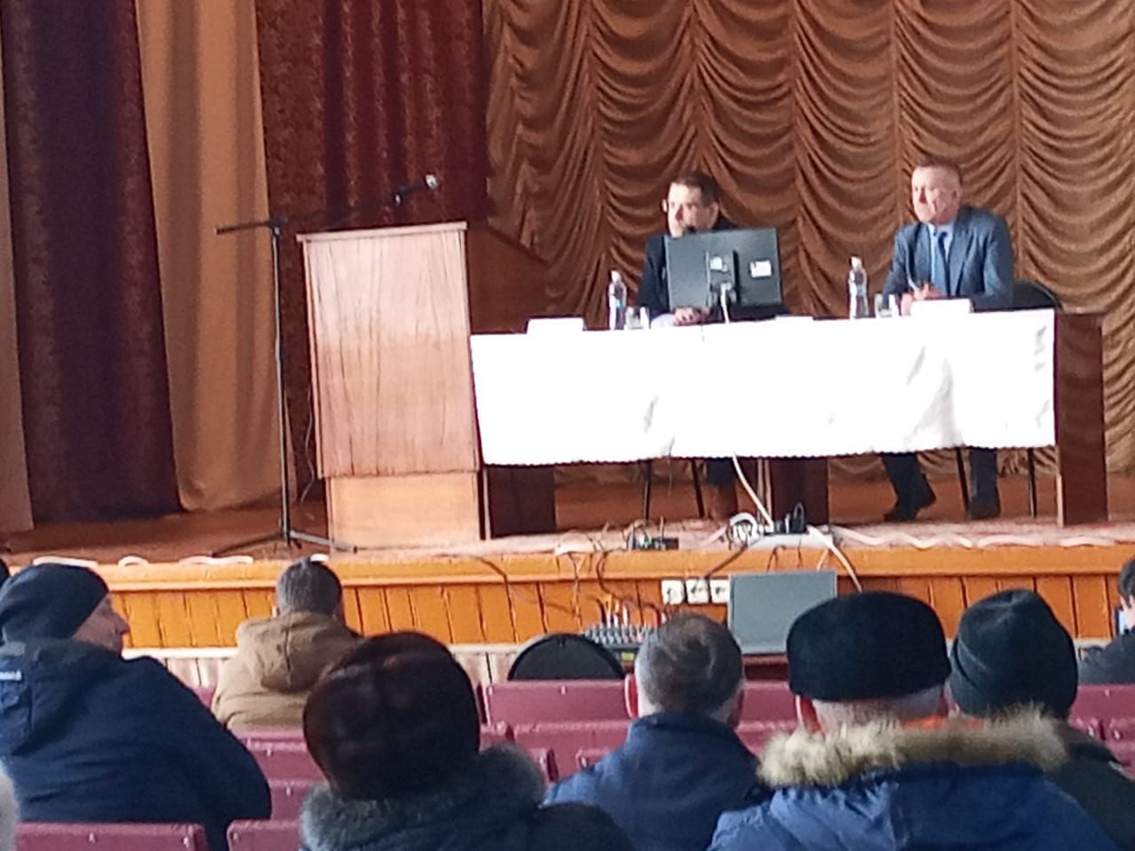 На сходе граждан в Верхнем Нурлате обсудили актуальные вопросы