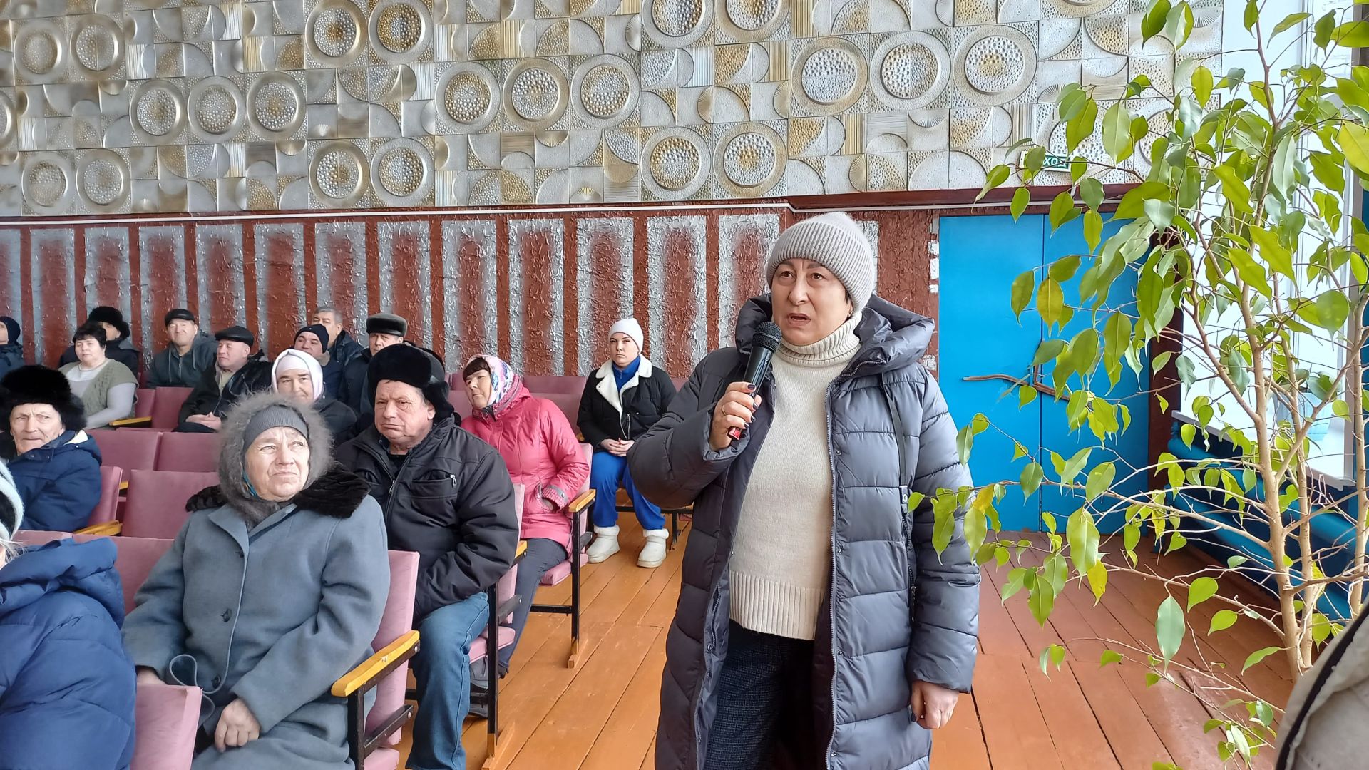 На сходе граждан в Верхнем Нурлате обсудили актуальные вопросы