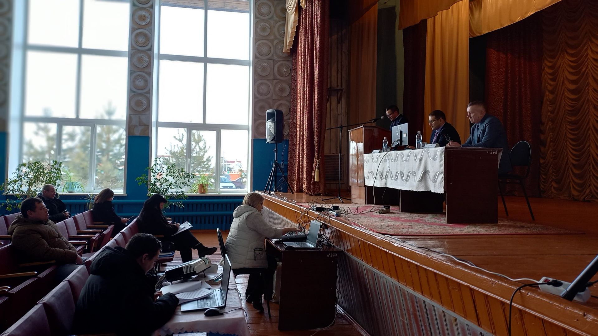 На сходе граждан в Верхнем Нурлате обсудили актуальные вопросы