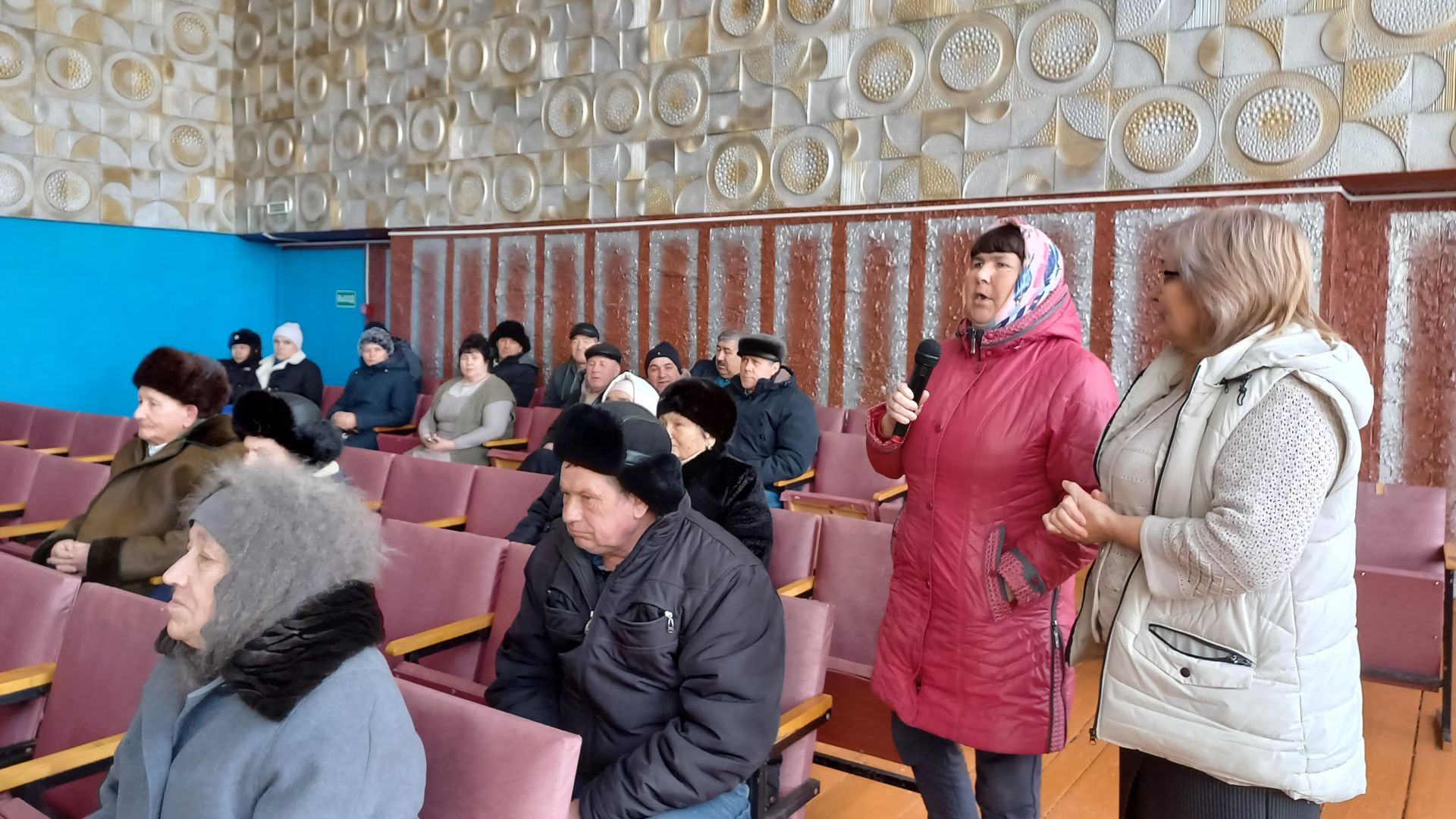 На сходе граждан в Верхнем Нурлате обсудили актуальные вопросы