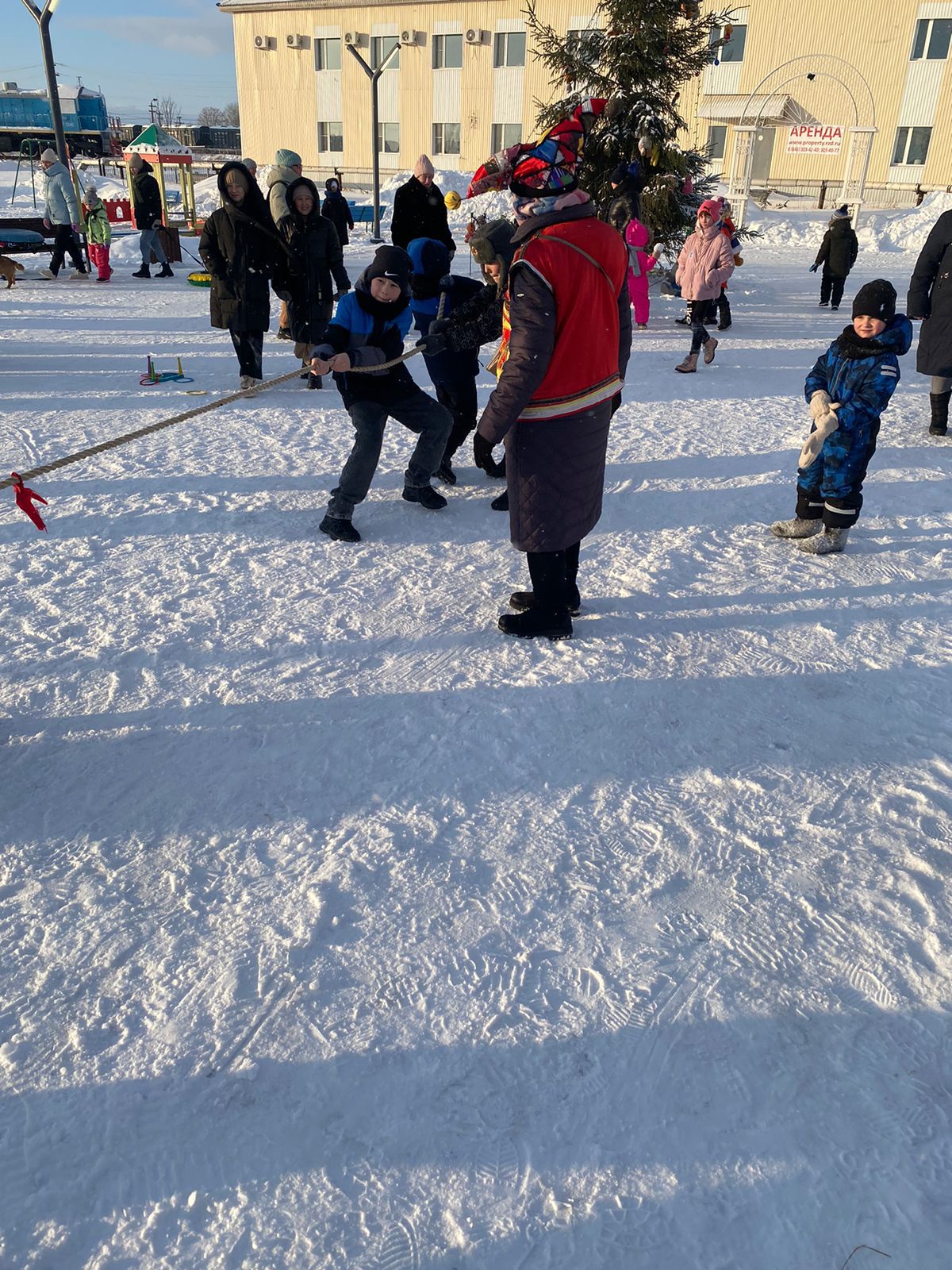 Новогодние каникулы активно проводят жители всех микрорайонов города Нурлат