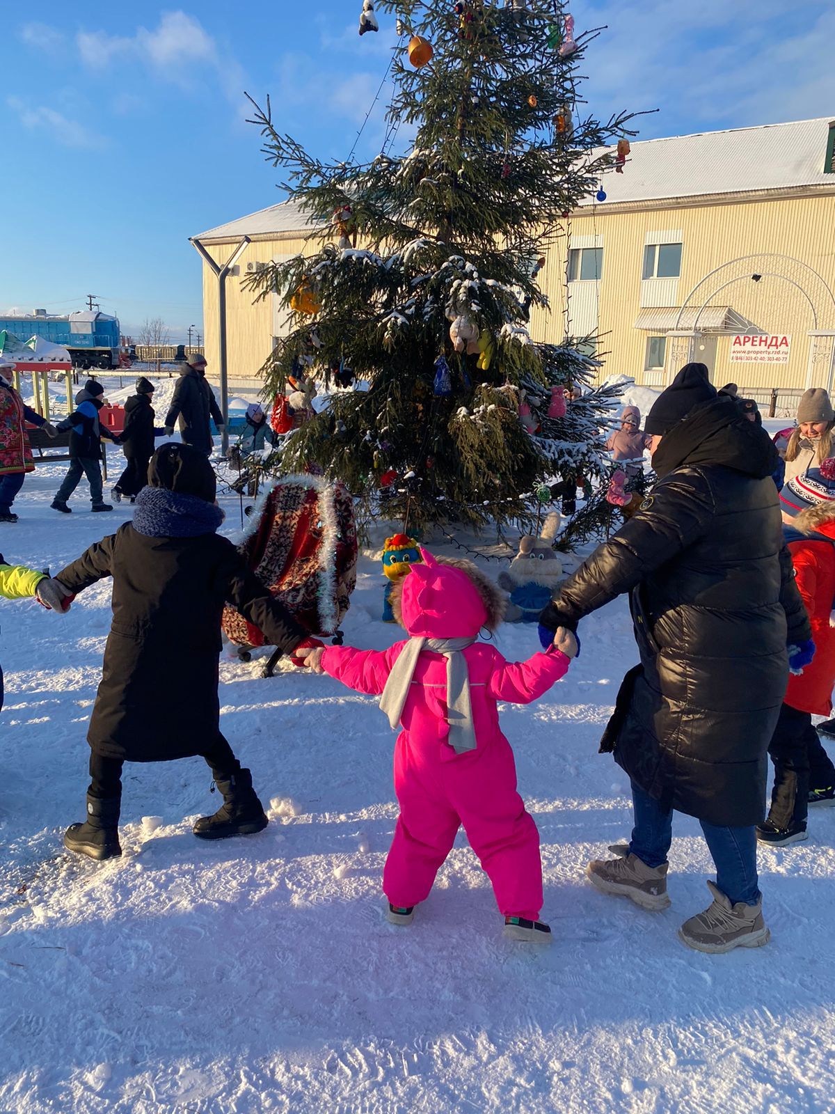 Новогодние каникулы активно проводят жители всех микрорайонов города Нурлат