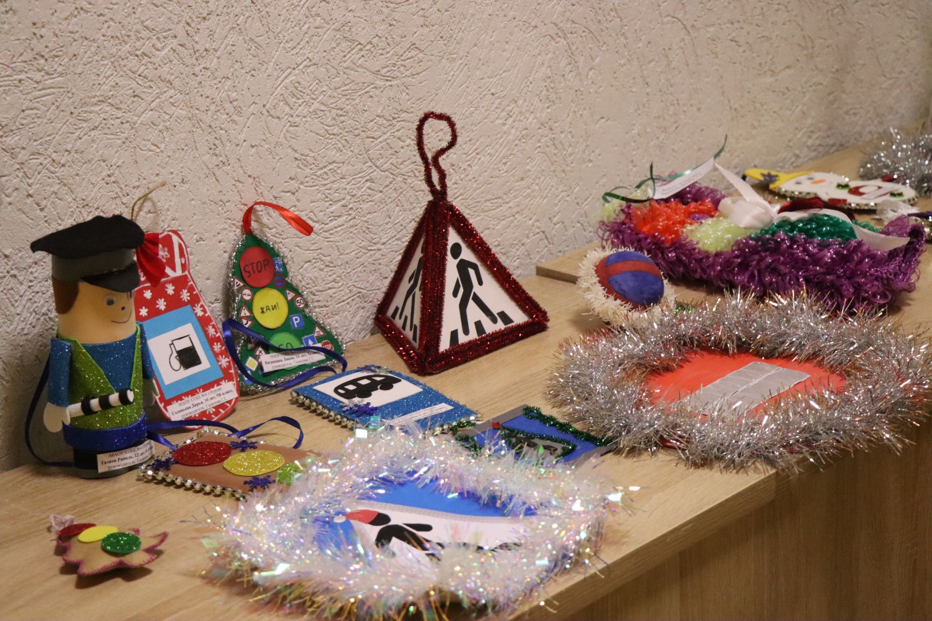 Ёлка безопасности: как юные инспекторы движения встречали Новый год