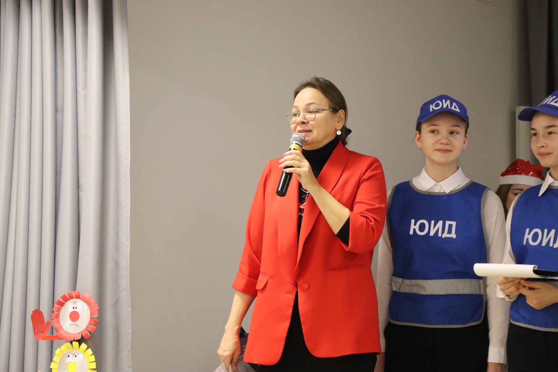 Ёлка безопасности: как юные инспекторы движения встречали Новый год