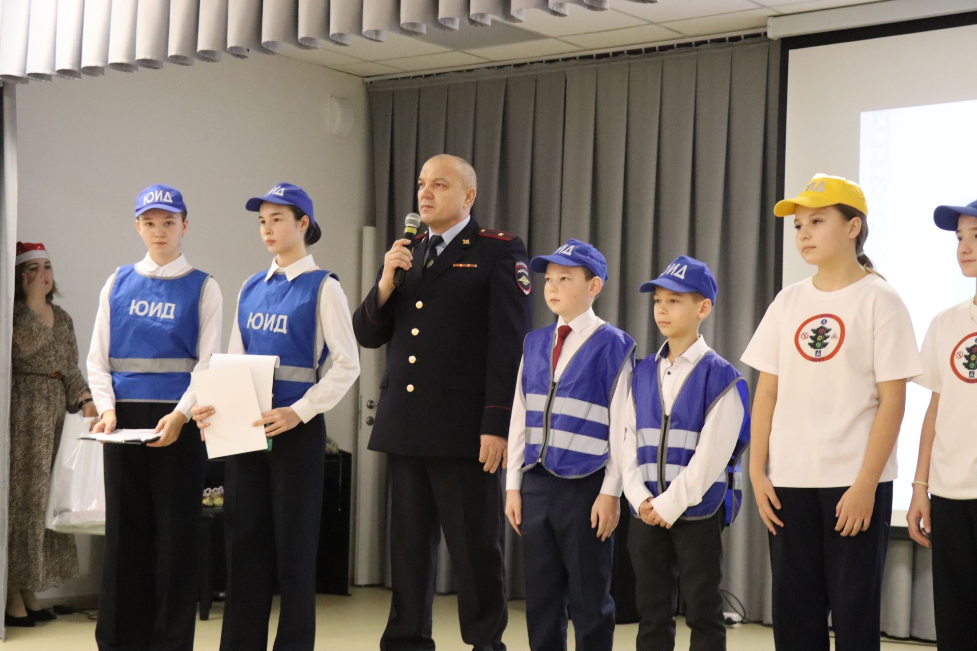 Ёлка безопасности: как юные инспекторы движения встречали Новый год