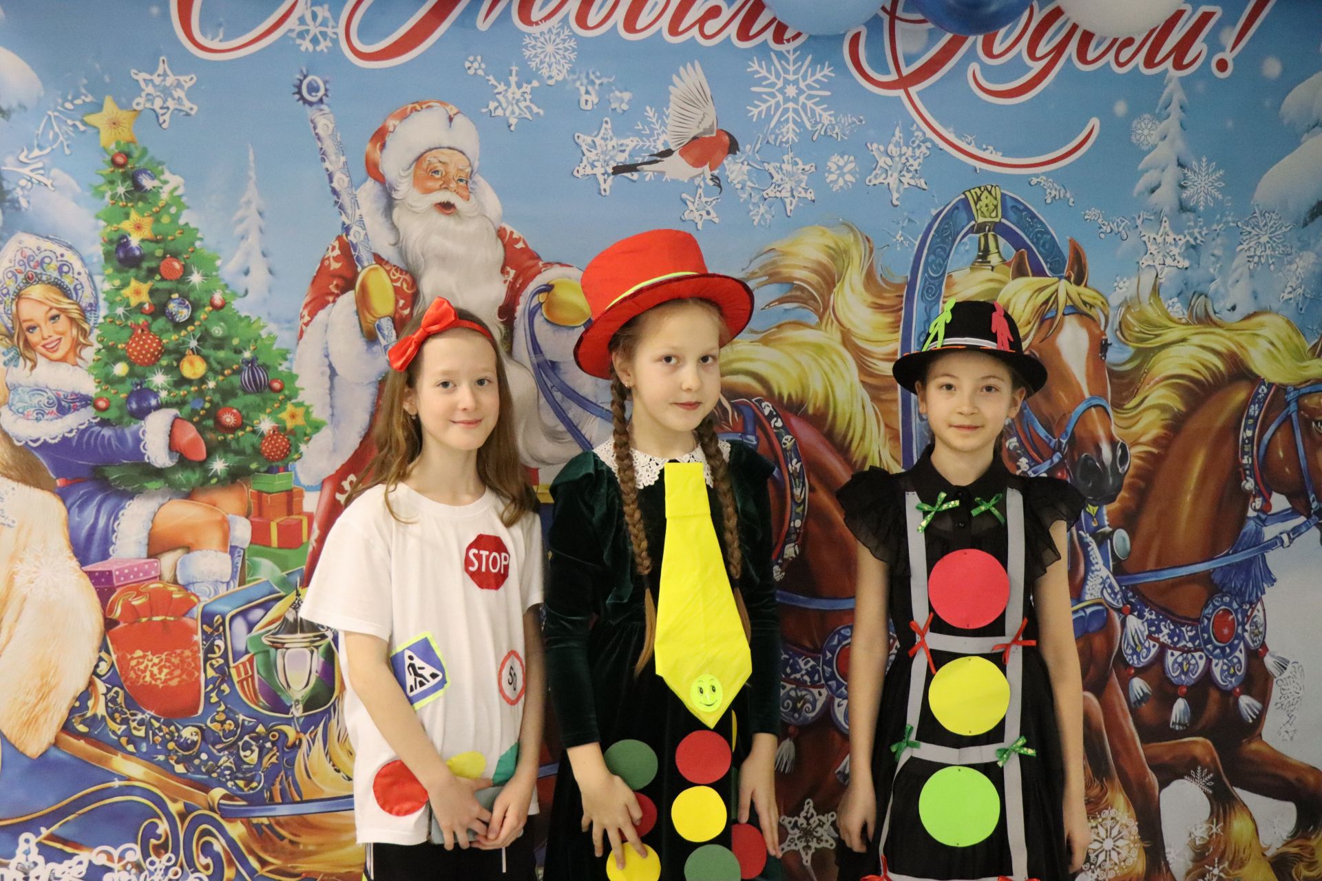 Ёлка безопасности: как юные инспекторы движения встречали Новый год